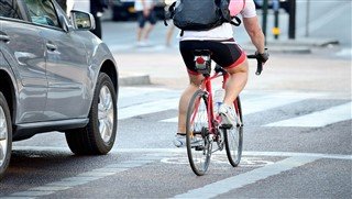 How to drive safely around cyclists